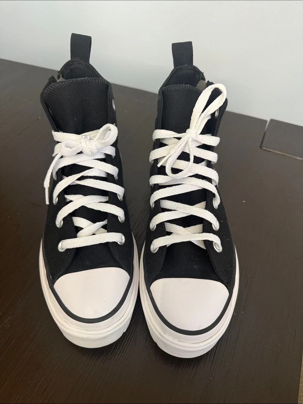 LIKE NEW Converse Black & White Platform High Top Sneakers